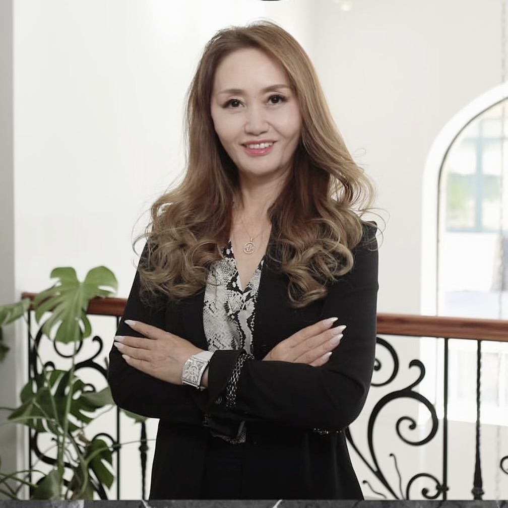 代表取締役/CEO 名取 由稀江